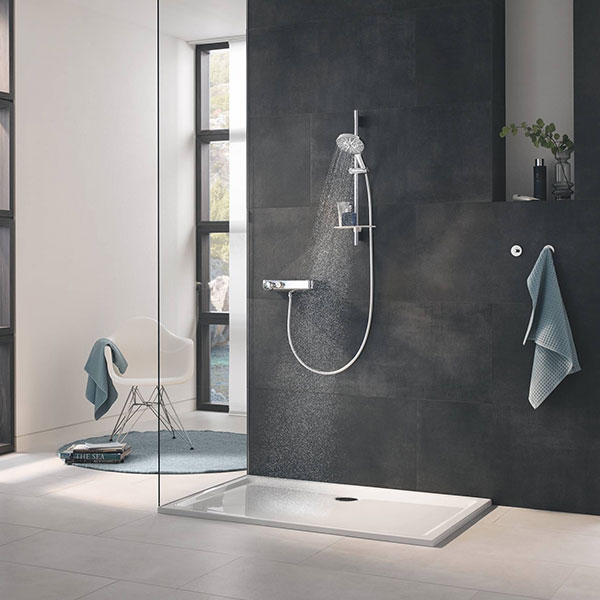 Душевой гарнитур 600, 3 вида струи, с полочкой, хром Grohe Rainshower SmartActive 150 26591000