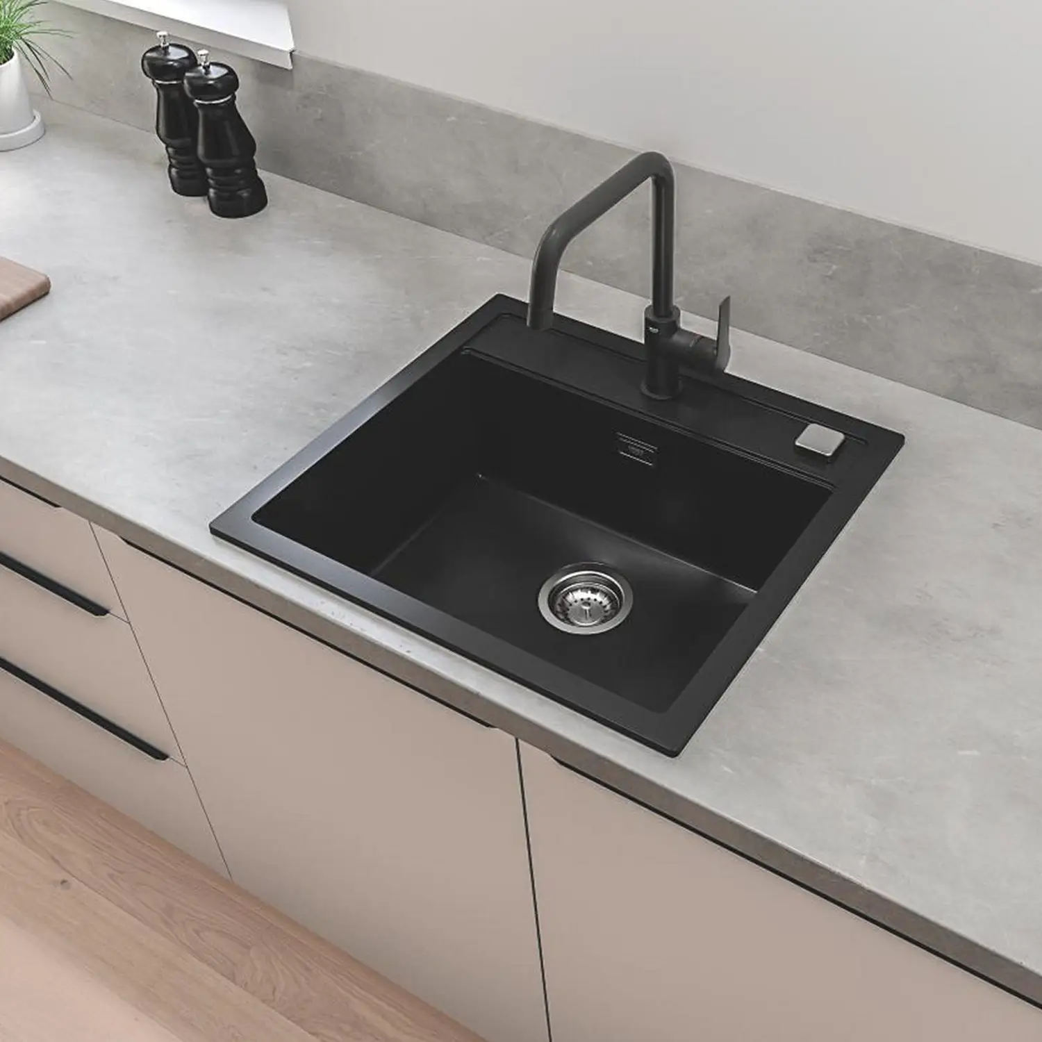 Смеситель для кухни, черный Grohe QuickFix Start 304702430