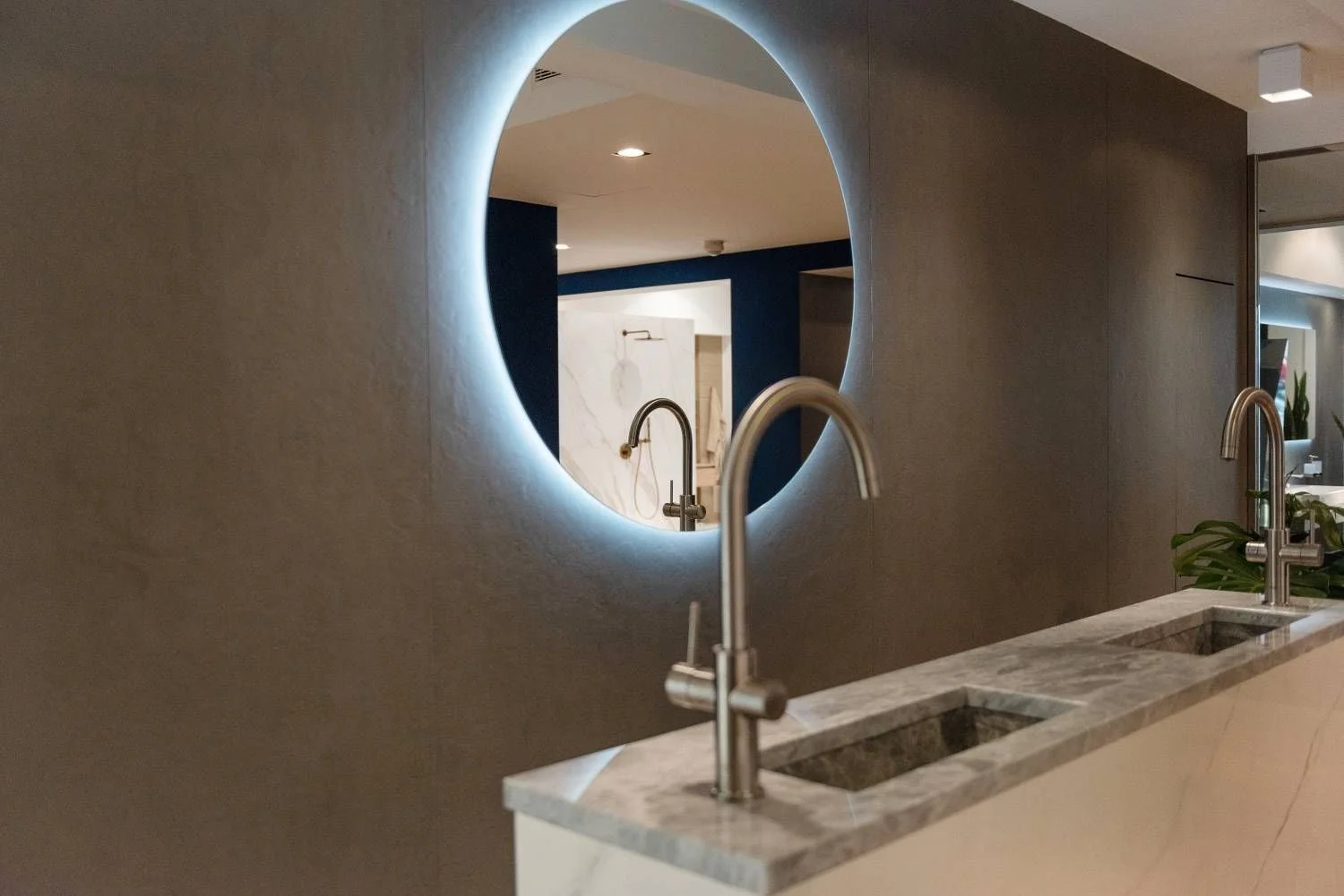 Смеситель для кухни с системой фильтрации, охлаждения,газир-ния, суперсталь Grohe Blue Home 31455DC1